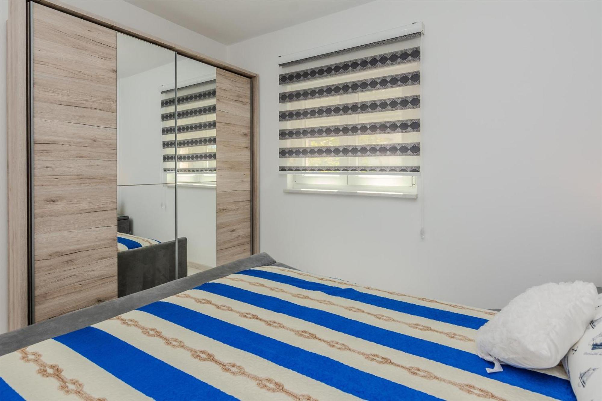 Apartments Lucica วีร์ ภายนอก รูปภาพ
